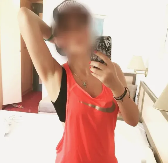 Alena, 28
