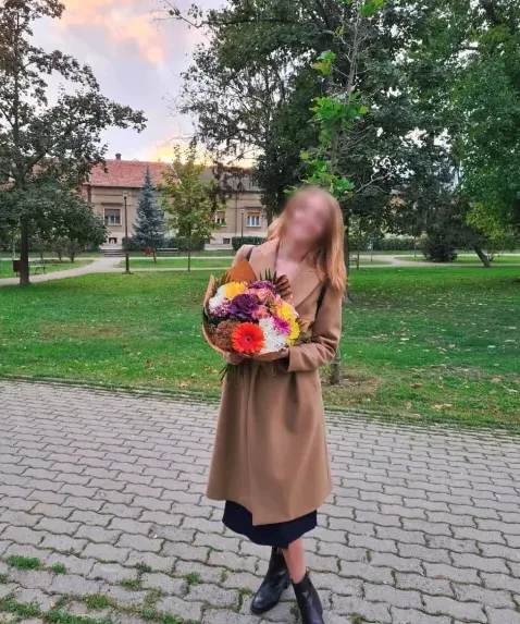 Andrea, 35