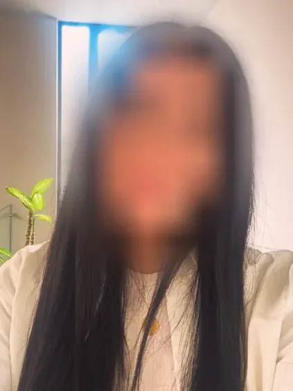 Christina, 37