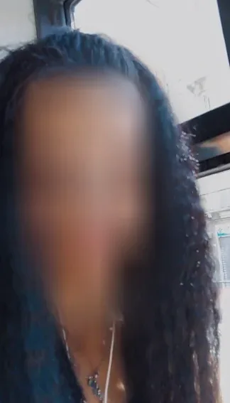 Emma, 30