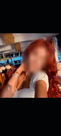 Hannah, 19