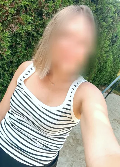 Helena, 37