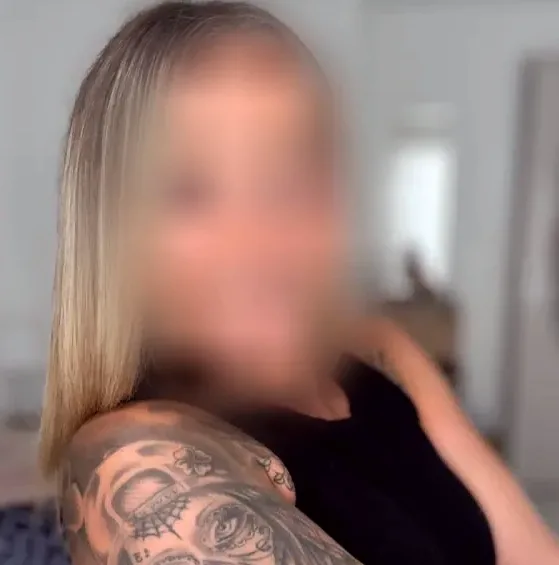 Isabell, 36