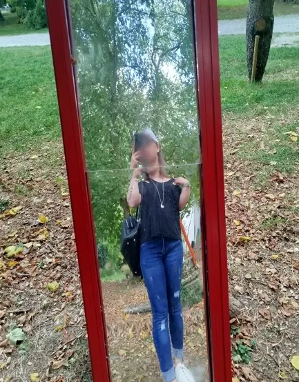 Jana, 27