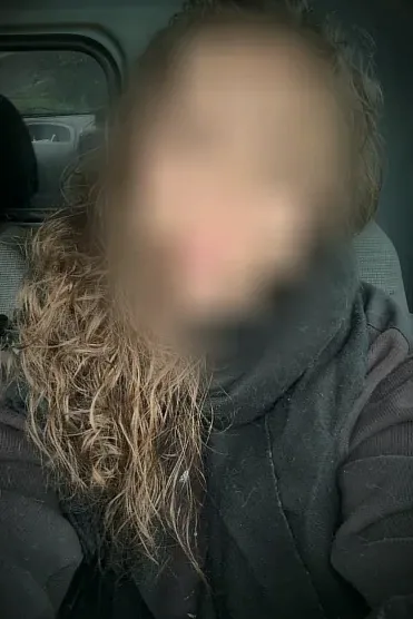 Kira, 24