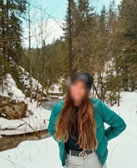 Leyla, 27