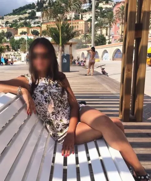 Marlene, 32