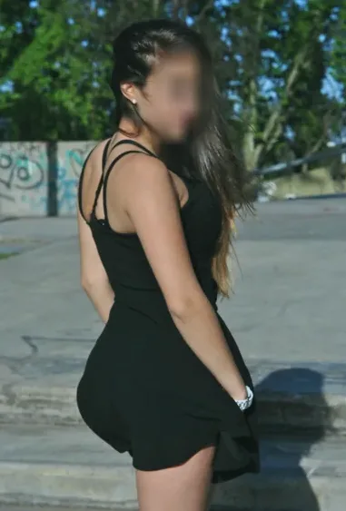 Nicole, 31
