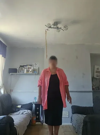 Sandra, 35