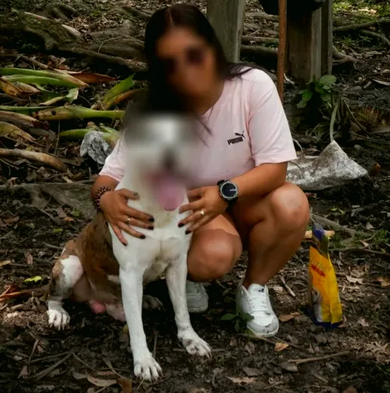 Sophie, 32