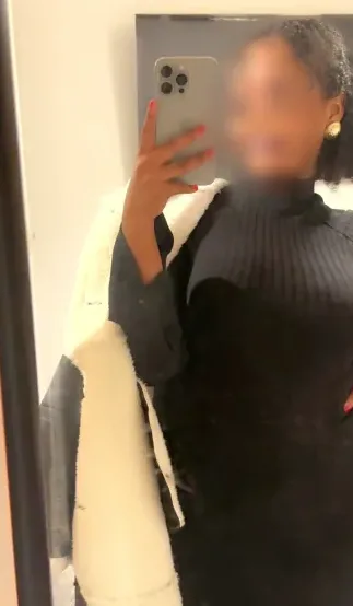 Theresa, 25