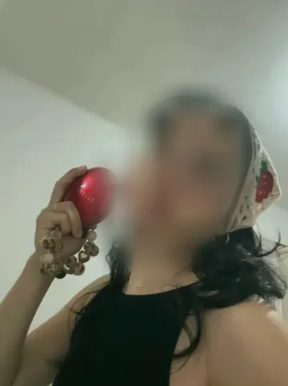 Vanessa, 21