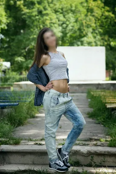 Yvonne, 39